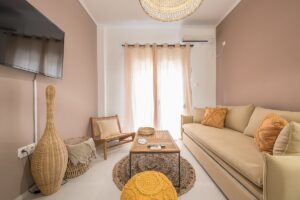 LOUDIA5b Boho Pennie Home