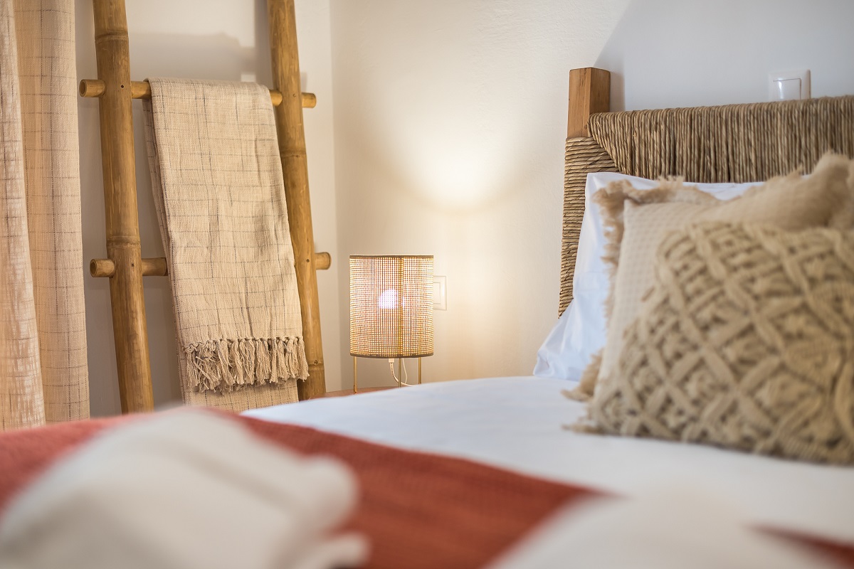 LOUDIA5b Boho Pennie Home